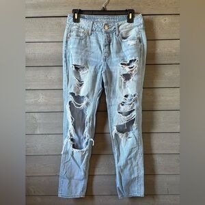 American Eagle Ripped Tomgirl Jeans